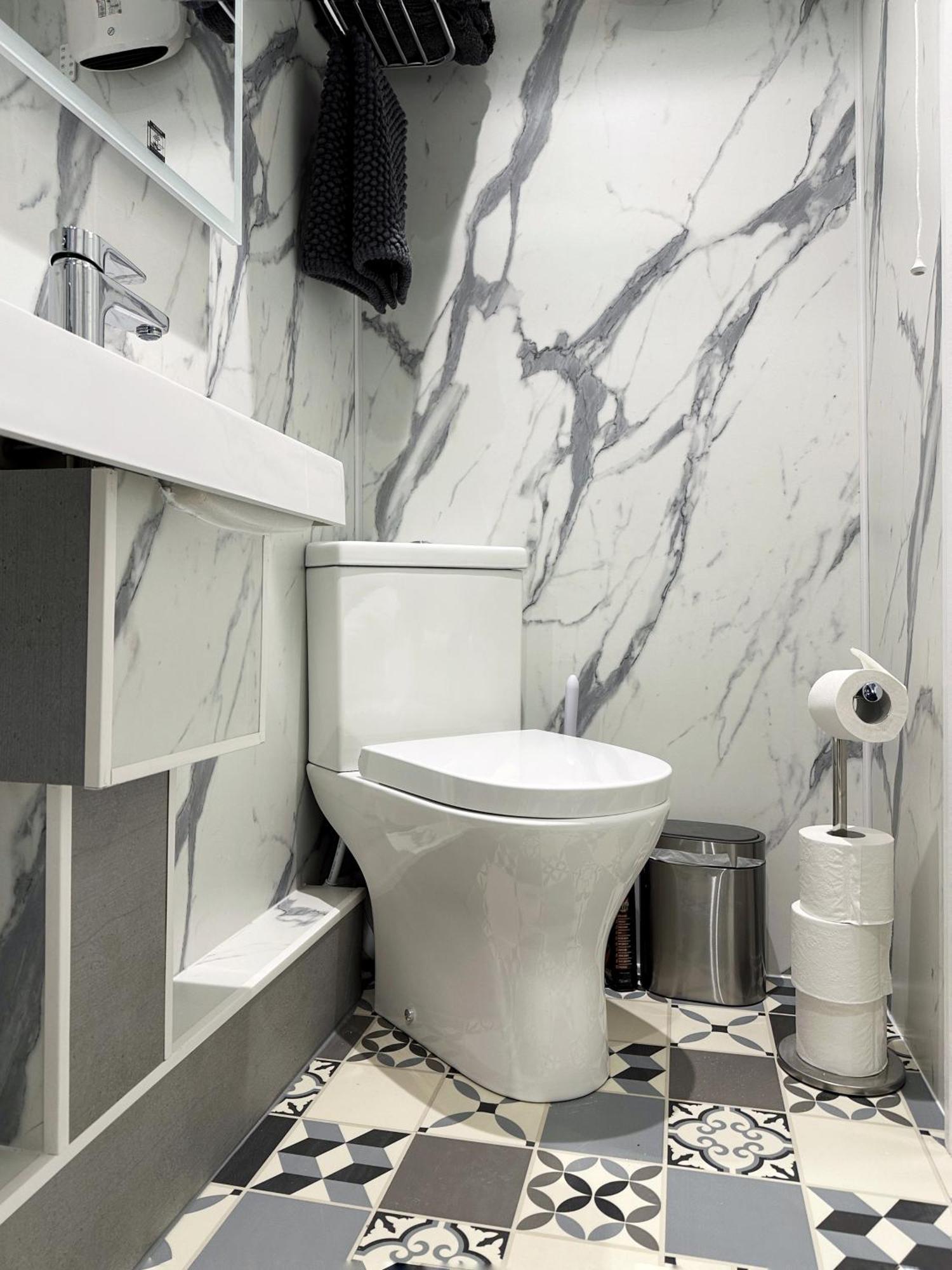 Kensington Studio Hosted By Airoperate Near Notting Hill - 1 Double Bed , 1 Sofa Bed, Ground Floor Apartment Via Private Entrance London Eksteriør bilde