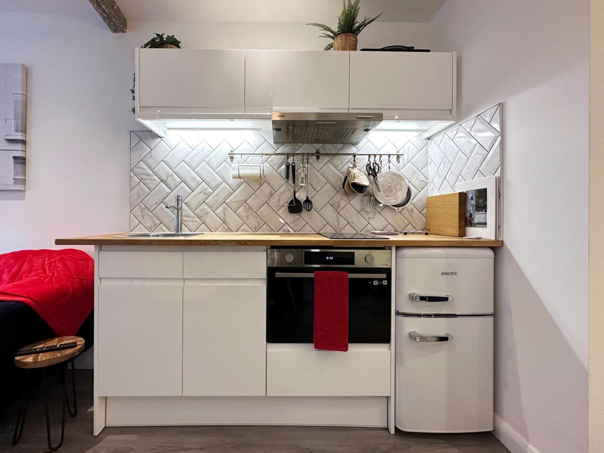 Kensington Studio Hosted By Airoperate Near Notting Hill - 1 Double Bed , 1 Sofa Bed, Ground Floor Apartment Via Private Entrance London Eksteriør bilde