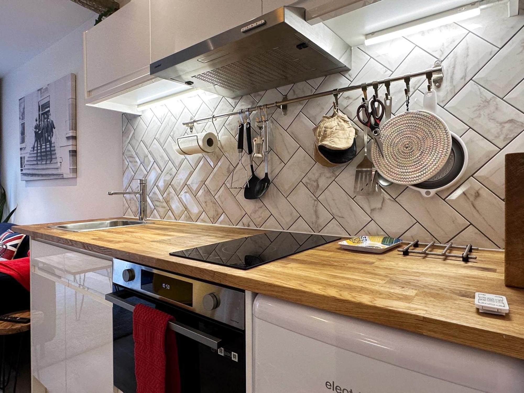 Kensington Studio Hosted By Airoperate Near Notting Hill - 1 Double Bed , 1 Sofa Bed, Ground Floor Apartment Via Private Entrance London Eksteriør bilde