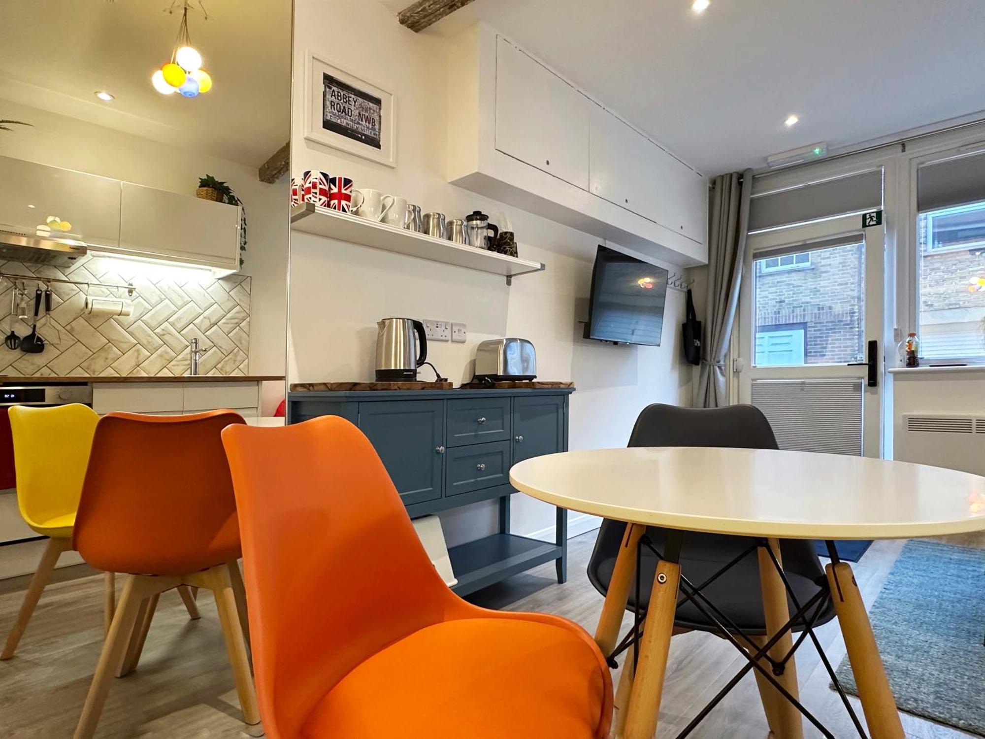 Kensington Studio Hosted By Airoperate Near Notting Hill - 1 Double Bed , 1 Sofa Bed, Ground Floor Apartment Via Private Entrance London Eksteriør bilde